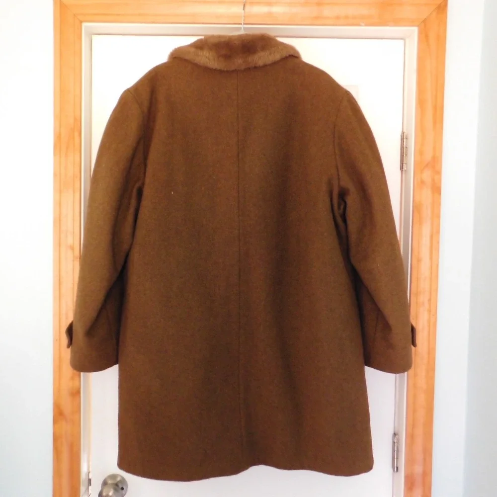 Vintage Zero King Coat Wool Faux Fur Lined Wind and Water Repellent Sz 44 Large‎
